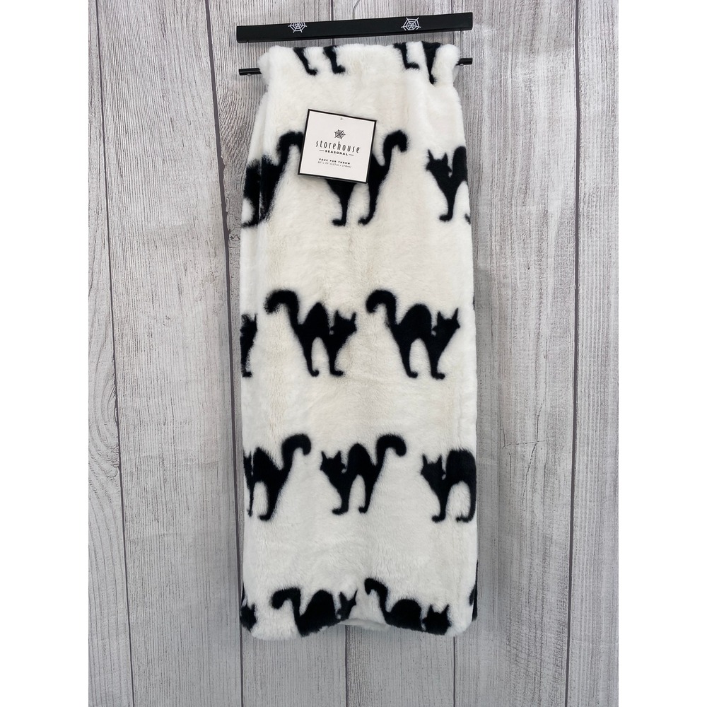 Storehouse Throw Blanket 50x70 White Black Cat Halloween Spooky Faux Fur Plush